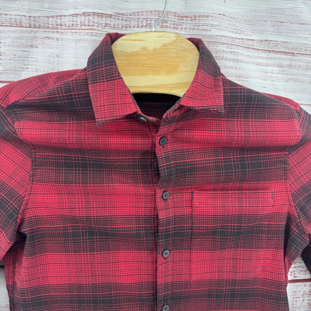 Lululemon Flannel Shirt Mens Size Small Red Black Plaid Long Sleeve Button Down - Picture 2 of 9